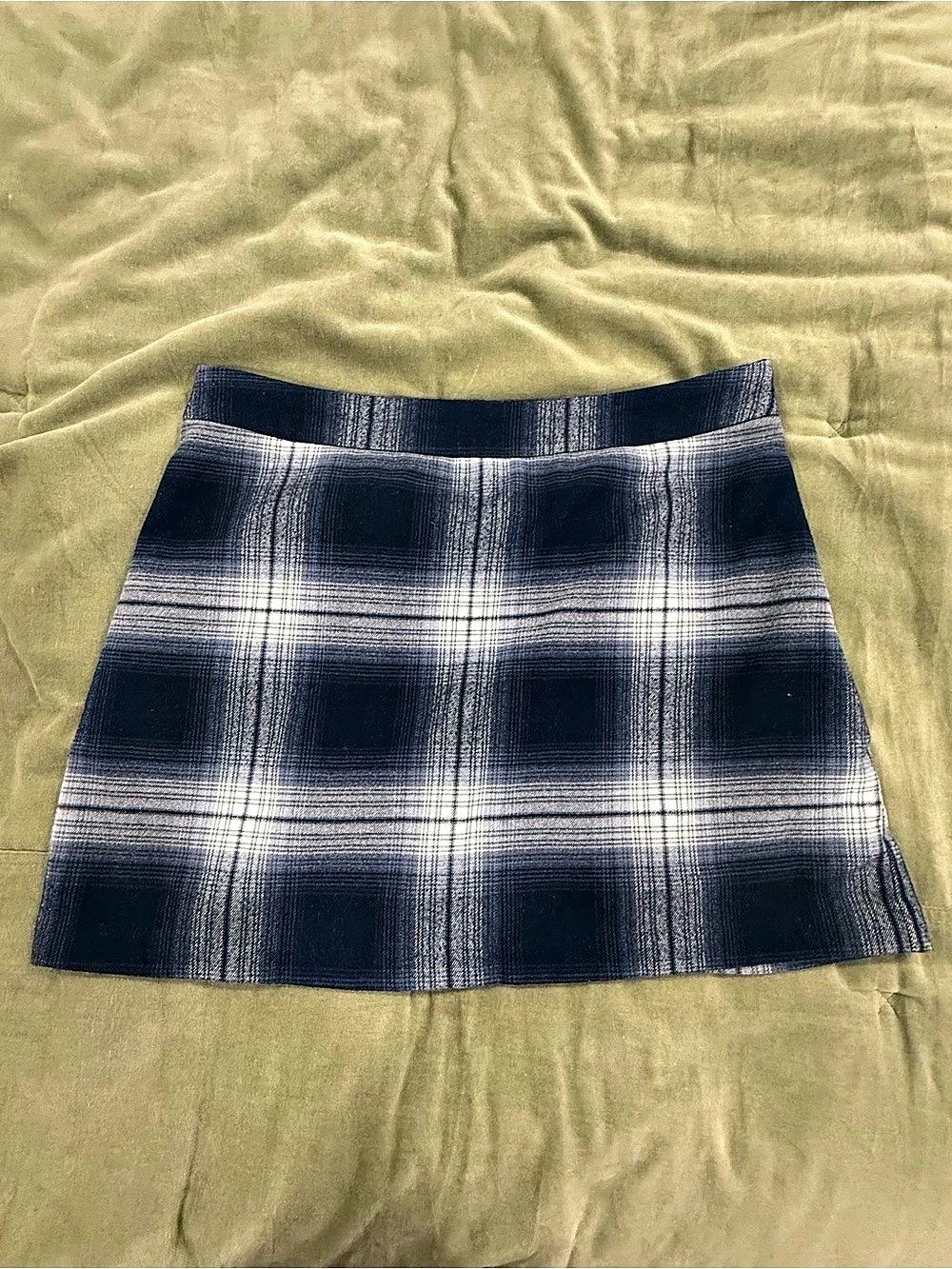 Abercrombie & Fitch Plaid Mini Skirt in Blue & White Size Medium